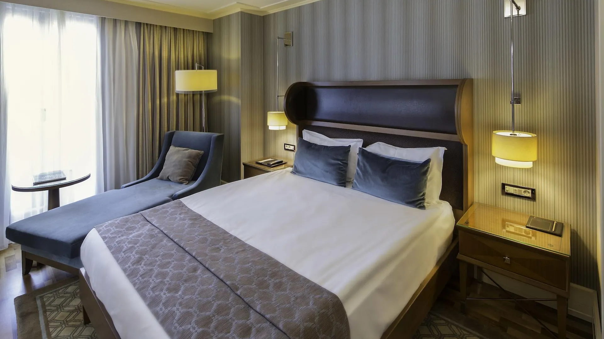 Titanic City Taksim Istanbul Turcia